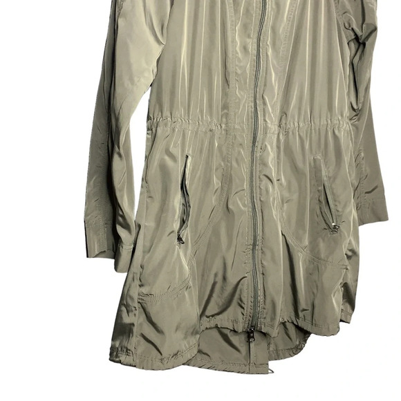 Athleta Drippity Olive Green Longline Windbreaker
Jacket Size XS - Picture 3 of 7